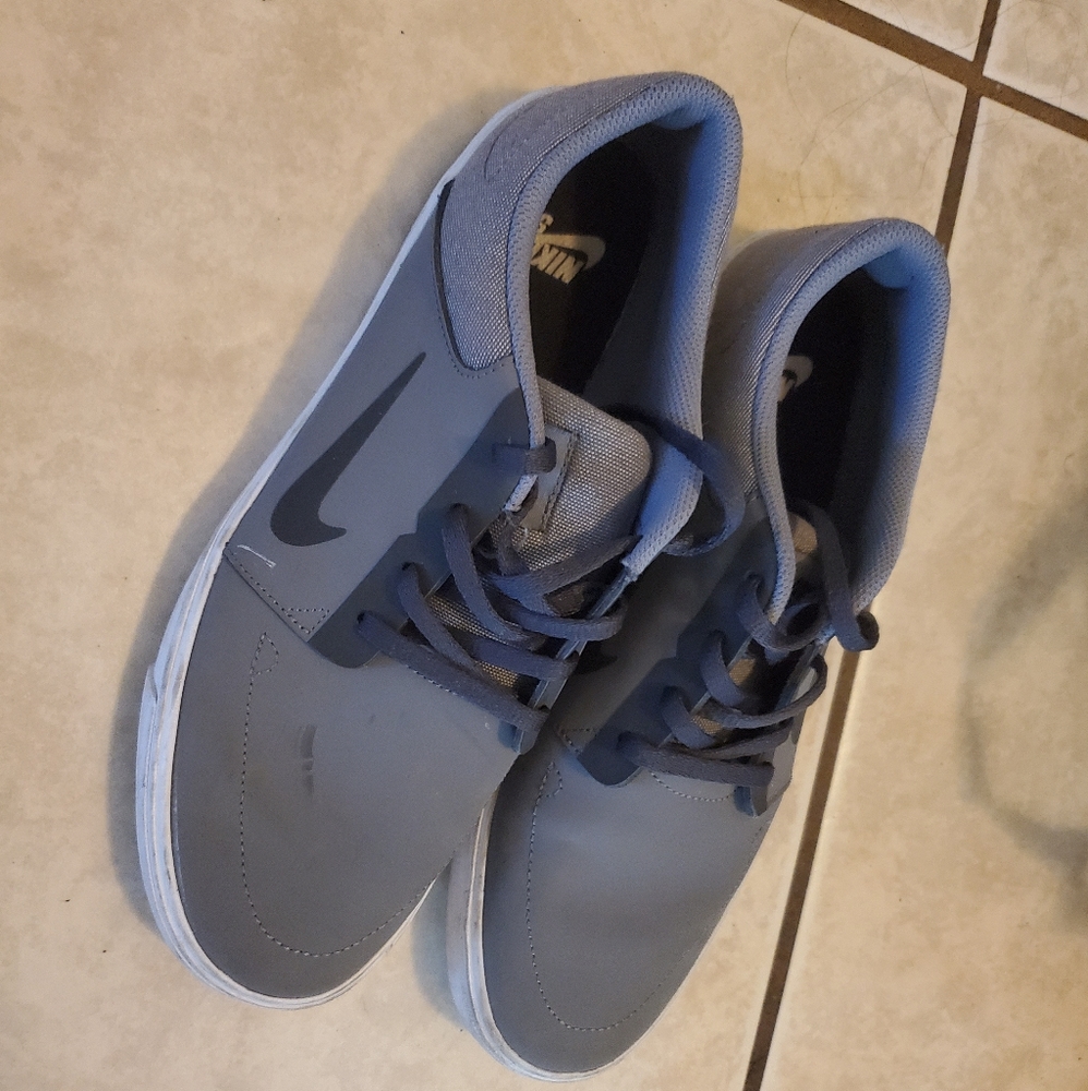 Nike